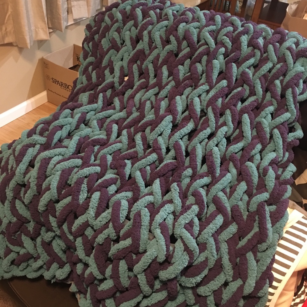 Arm Knitted blanket